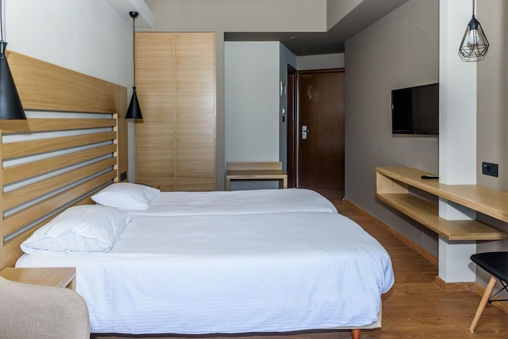 Agamemnon Hotel 2