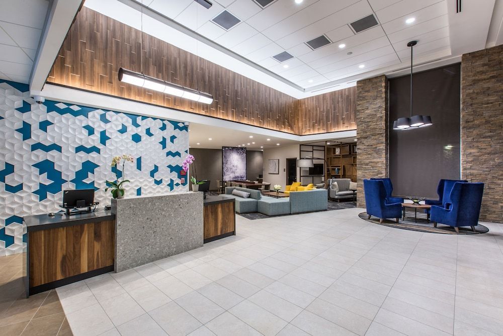 Hyatt Place Delano 2