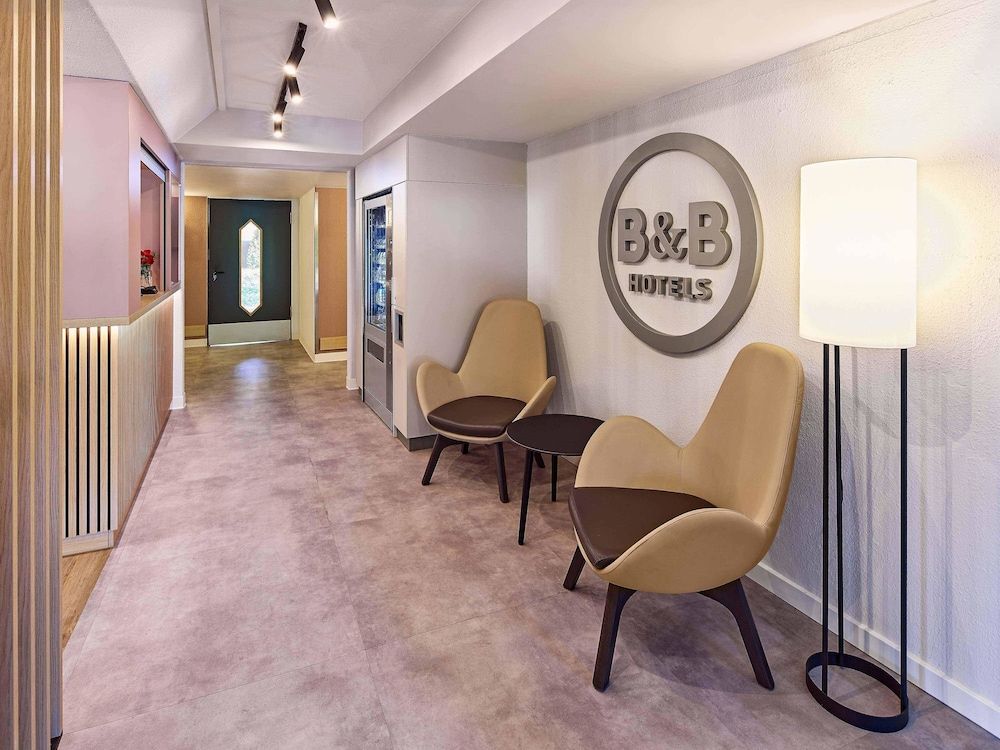 B&B HOTEL Dortmund-Airport 2