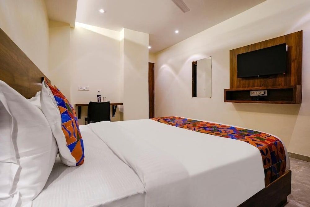 Antlers Hotel 2