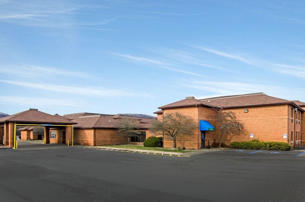 Quality Inn Summersville - New River Area 1