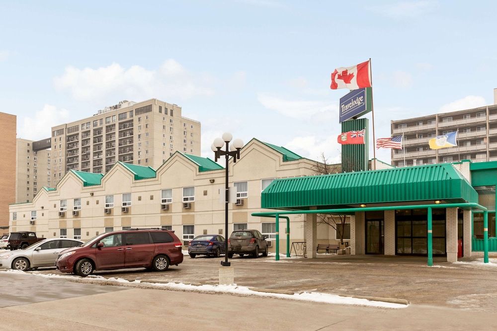 Travelodge by Wyndham Winnipeg East 1