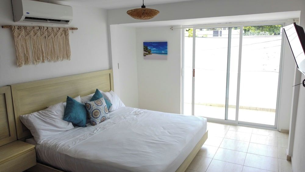 Rustic Hotel Isla Mujeres 1