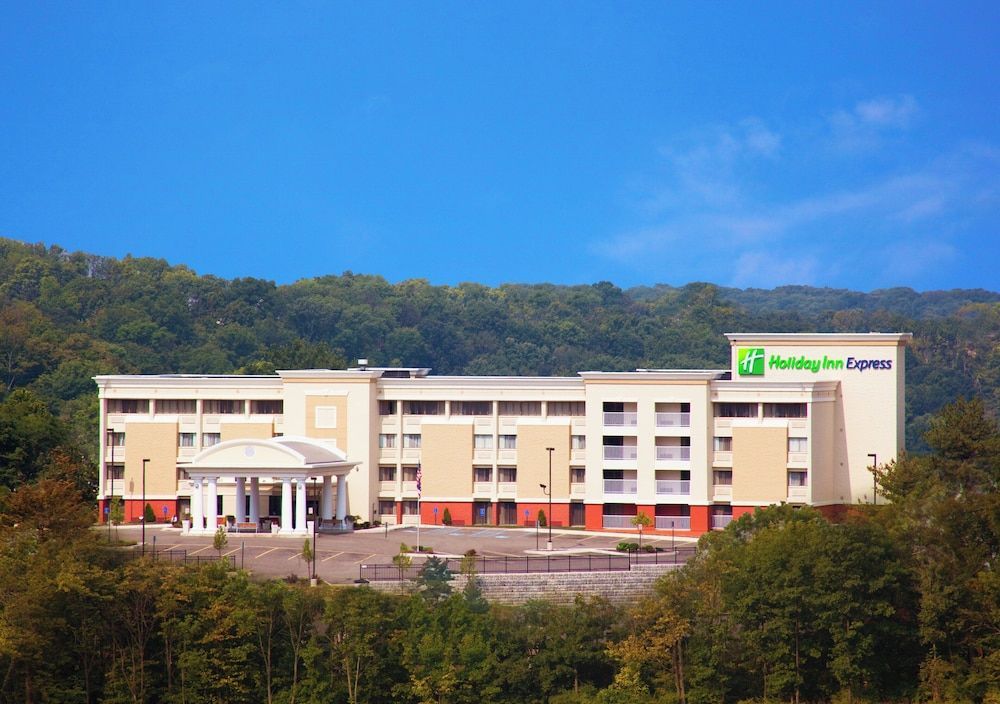 Holiday Inn Express CINCINNATI WEST by IHG 1