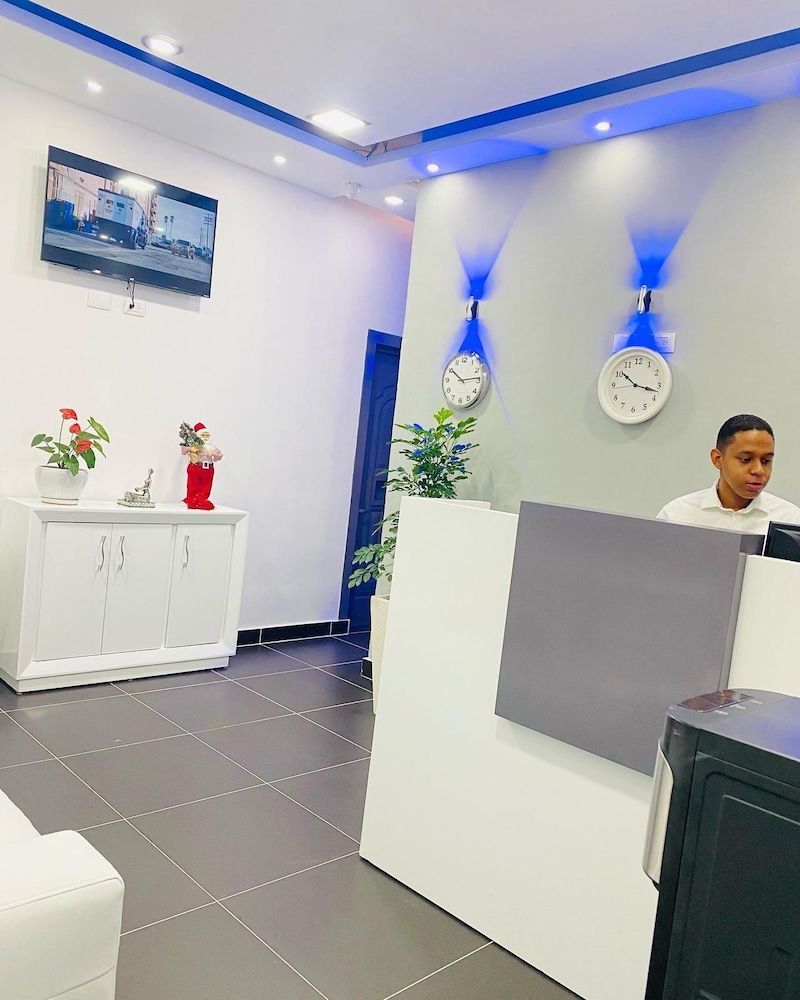 Hotel Reloj 2