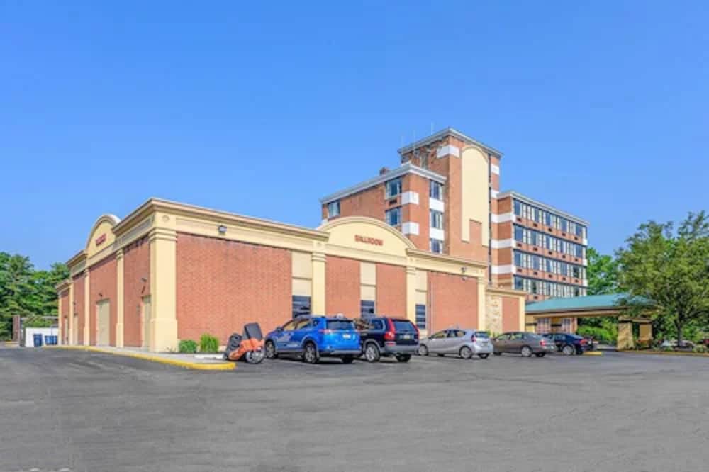 Inn at Lebanon - Hershey & Manheim area 1