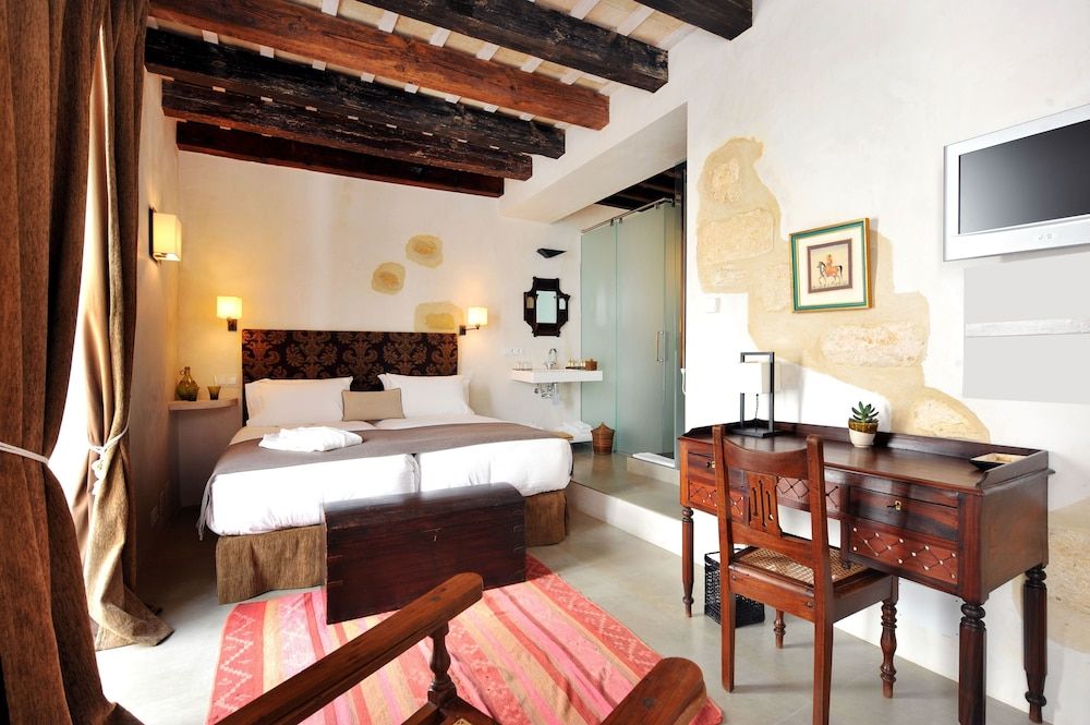 Hotel Boutique V - by Grupo Tribu 1