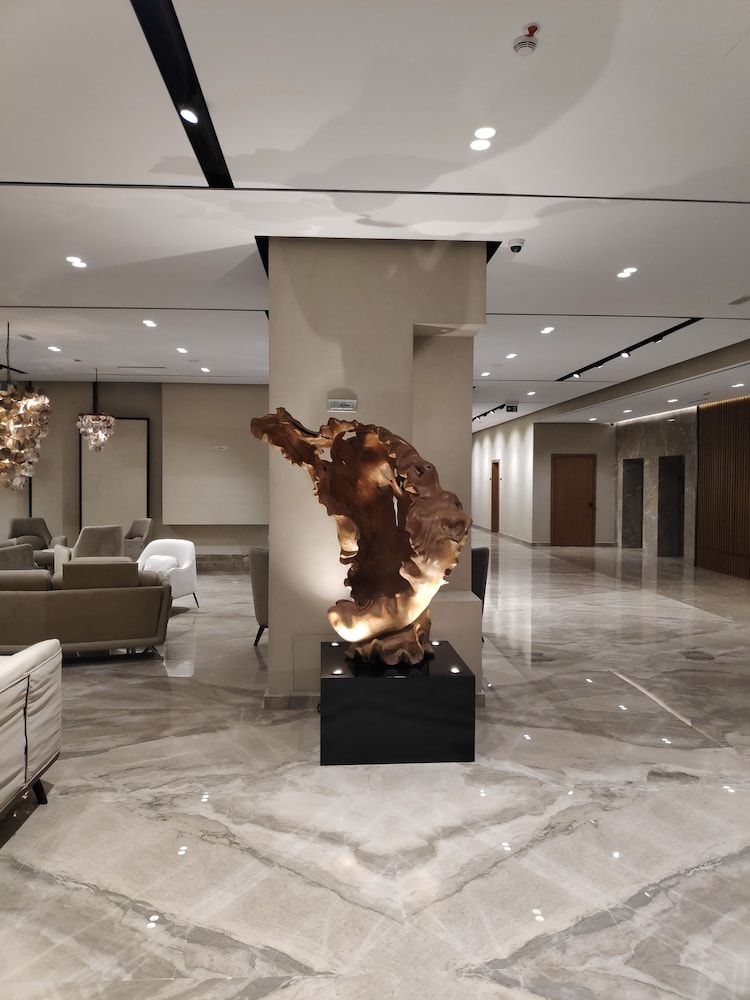 Supreme Hotel 2