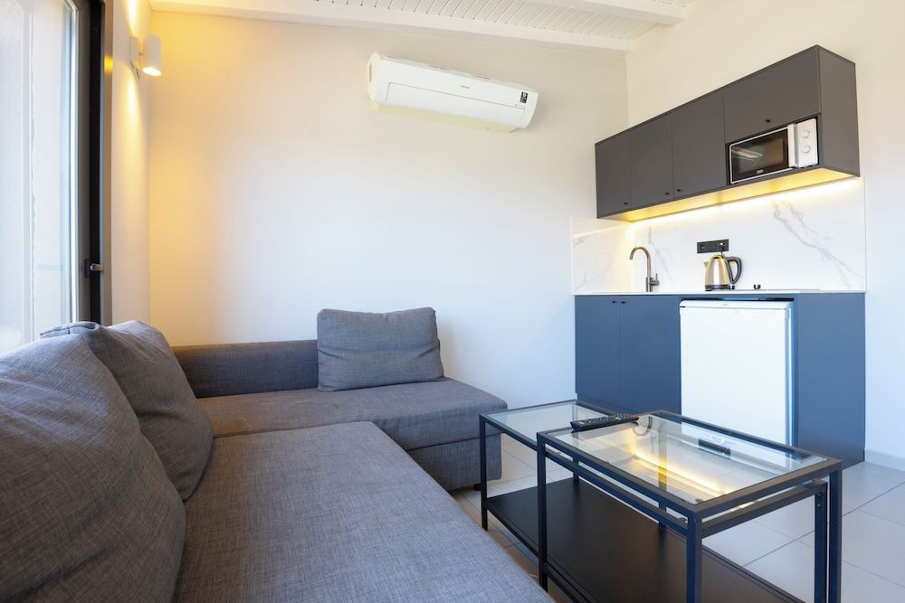 AEGEAN Apartments - Marina & Chios Island View 2