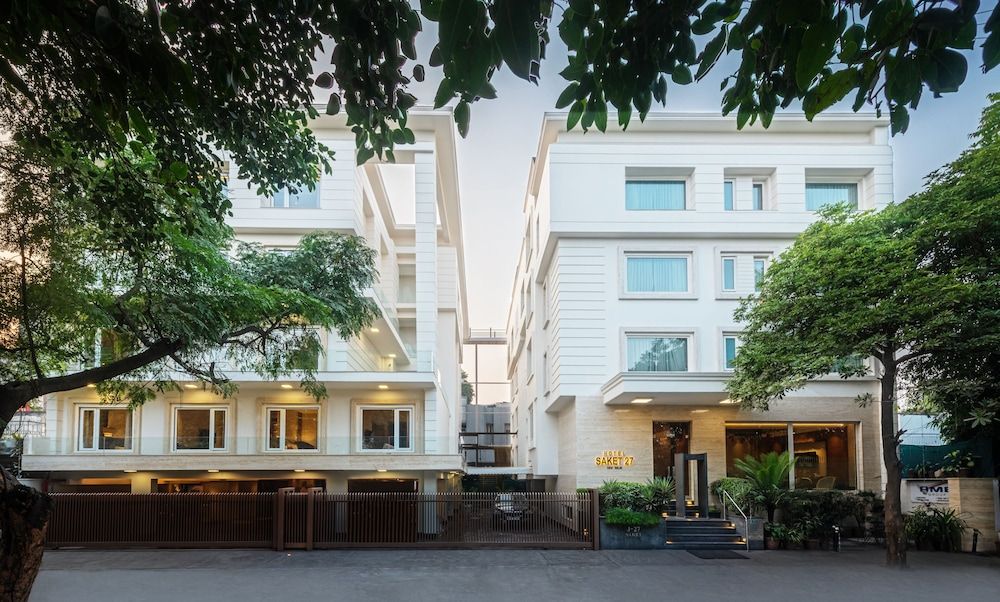 Hotel Saket 27 1