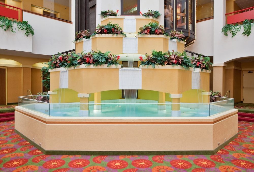 Holiday Inn & Suites SPRINGFIELD - I-44 by IHG 1
