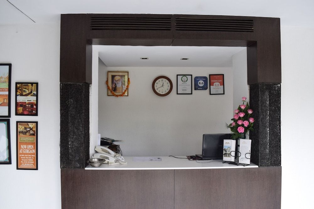 Hotel Palace Heights 2