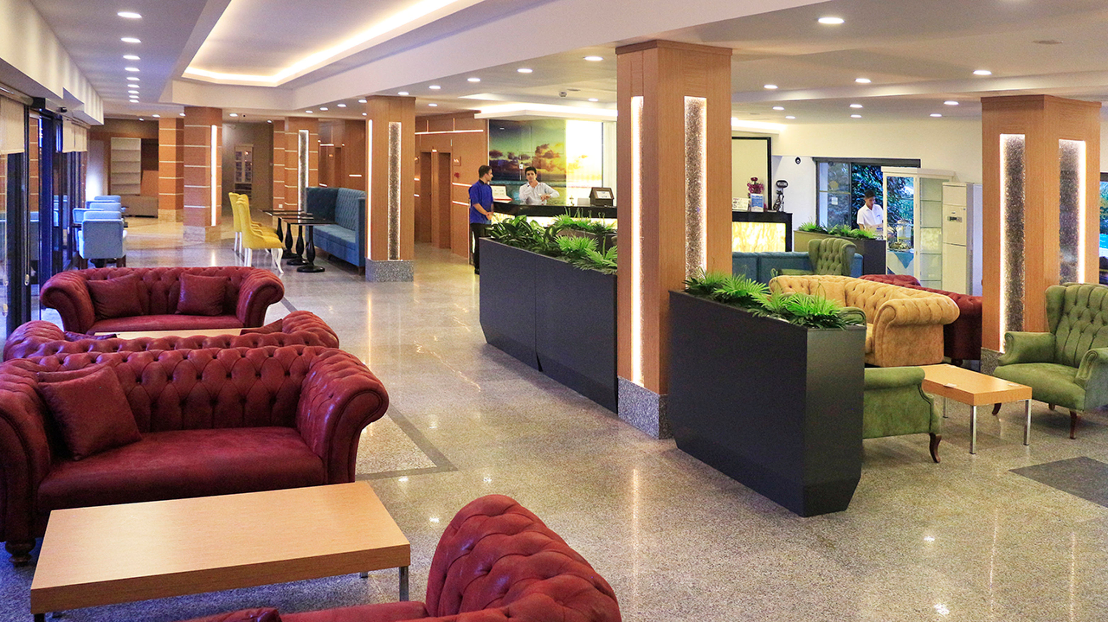 Club Aqua Plaza 2