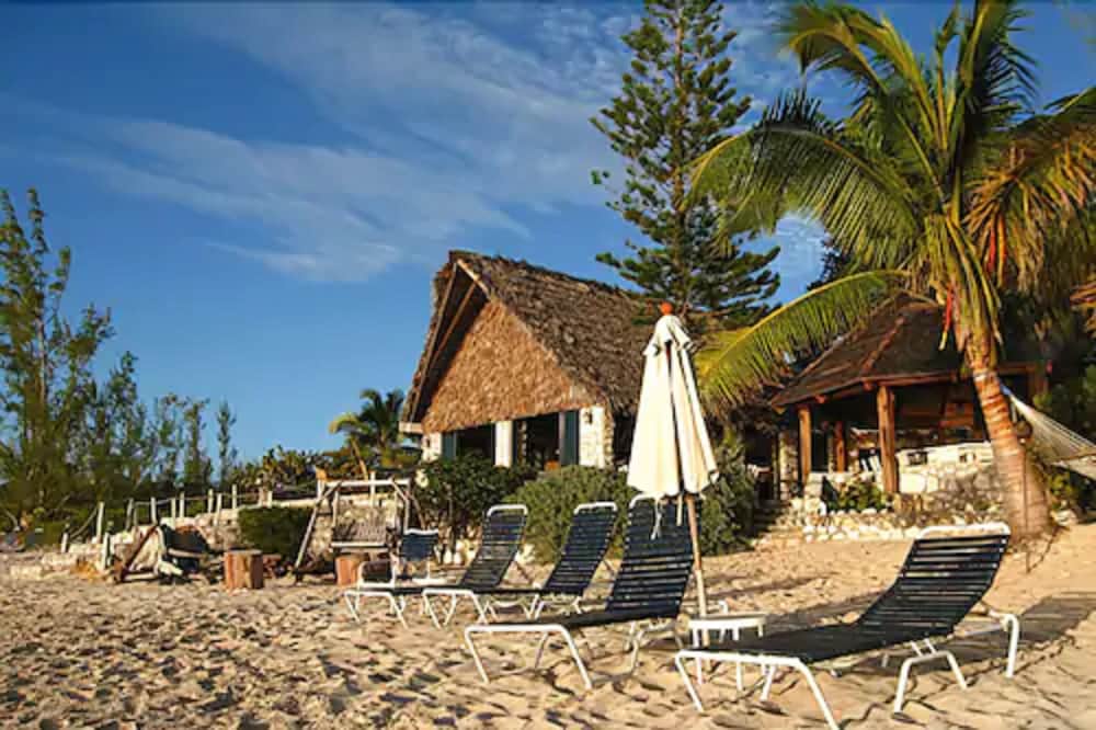 Fernandez Bay Village 1