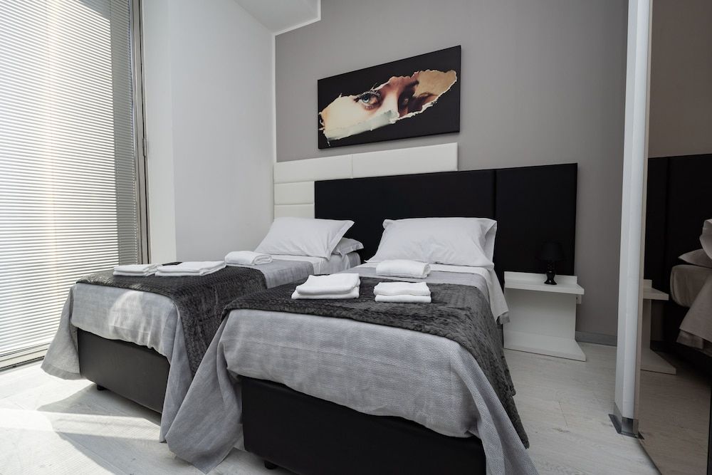 White Rooms 2