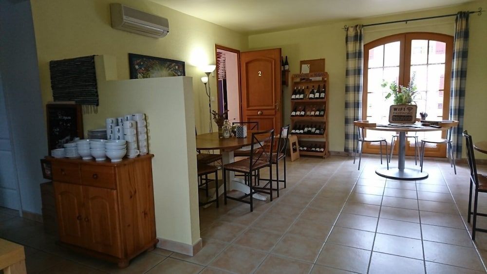 Relais de Laval 2