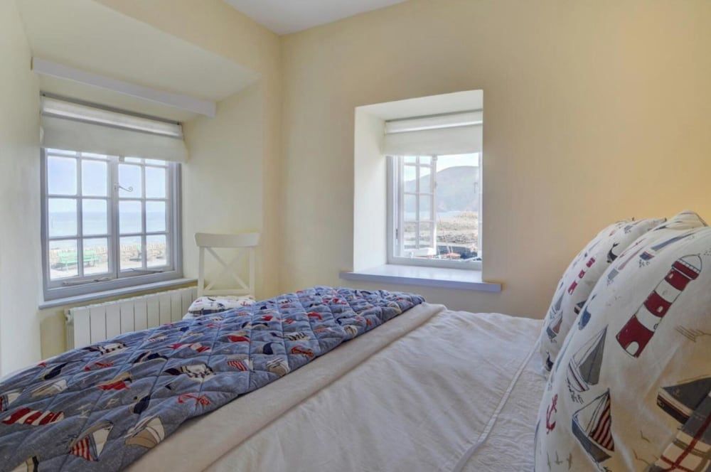 Seaview 1 Bed Apartment Sleeps 4 - Balcony - Tv 2