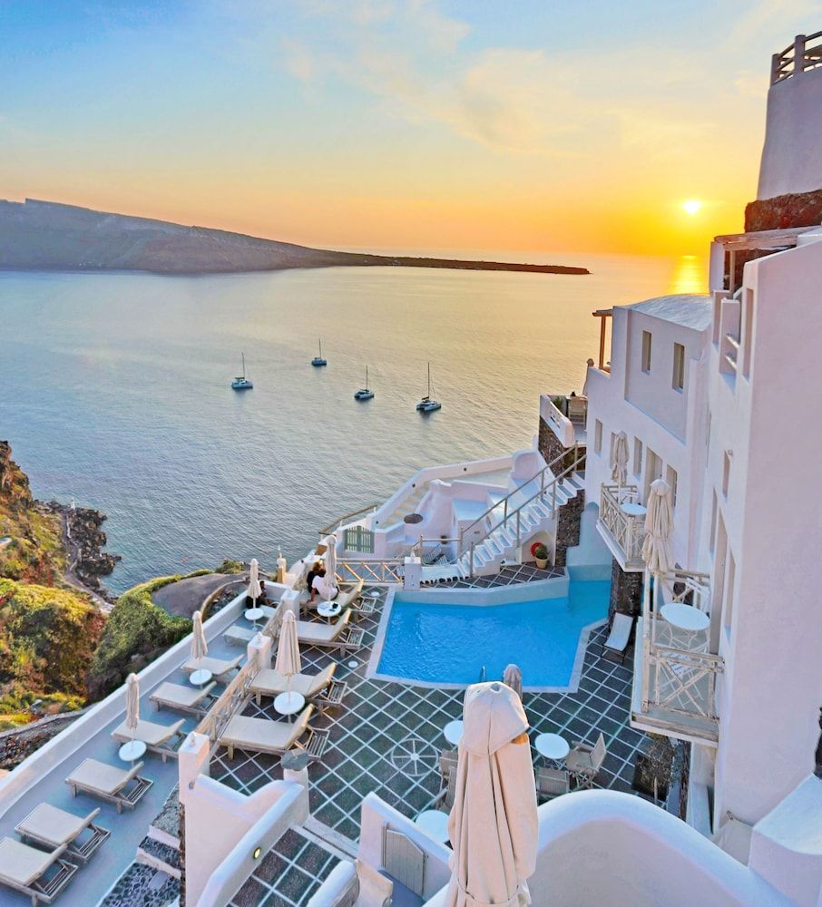 Oia Mare Villas 1