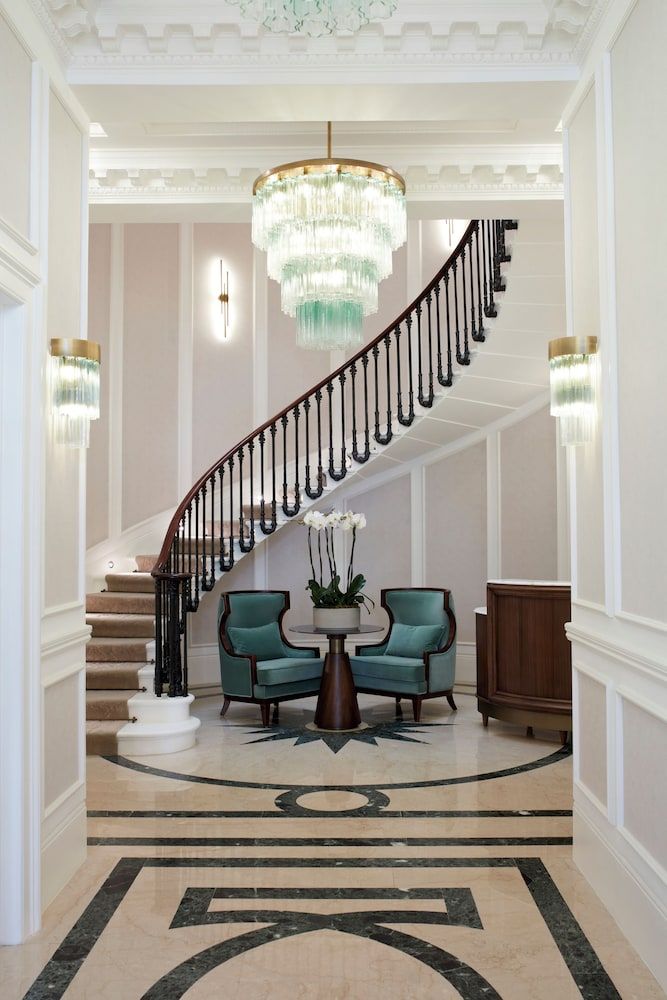 2 Chesham Hotel 2