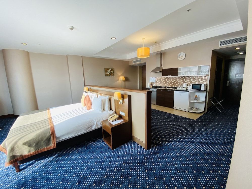Parkside Hotel & Apartments 2