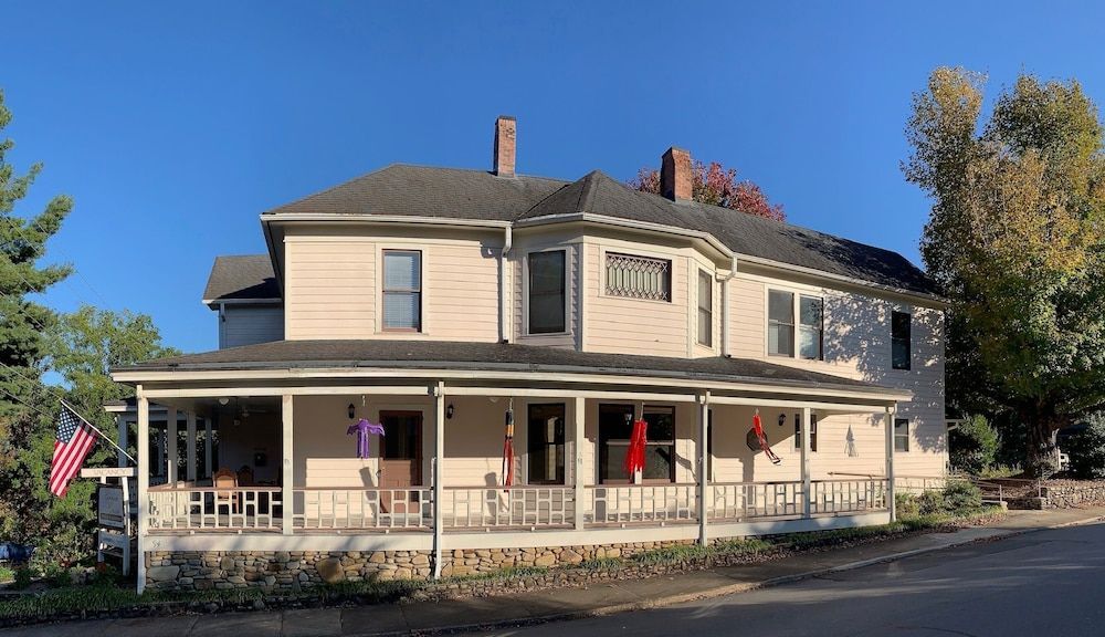 The Historic Herren House 1