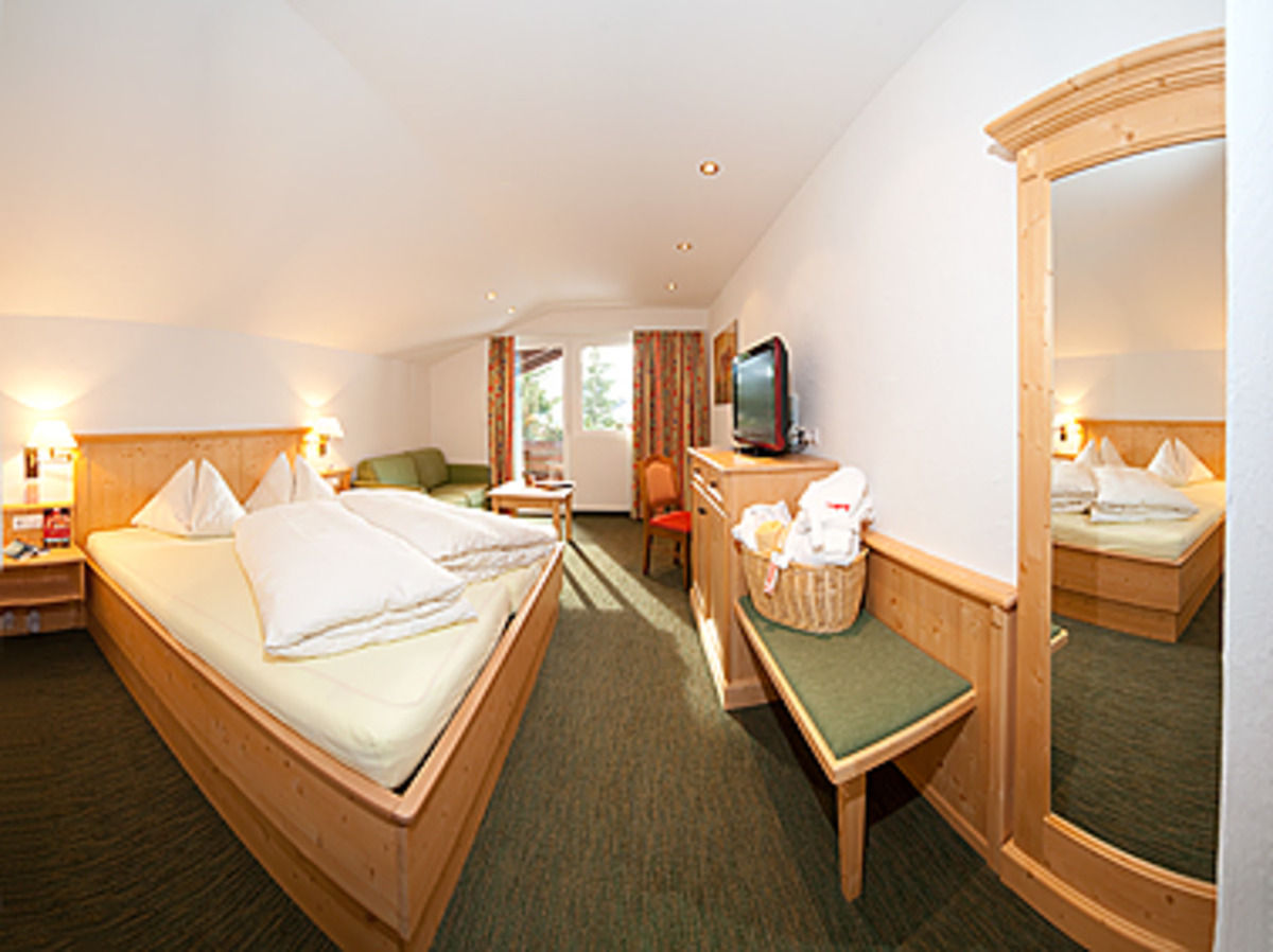 Schi- und Wanderhotel Berghof 2