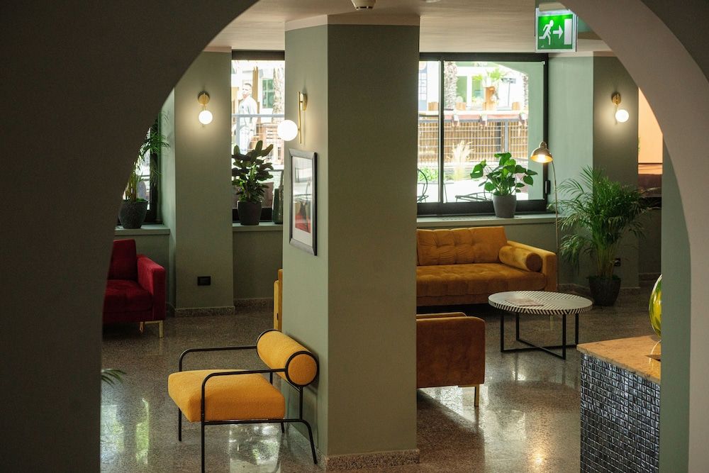 Lime Hotel 2