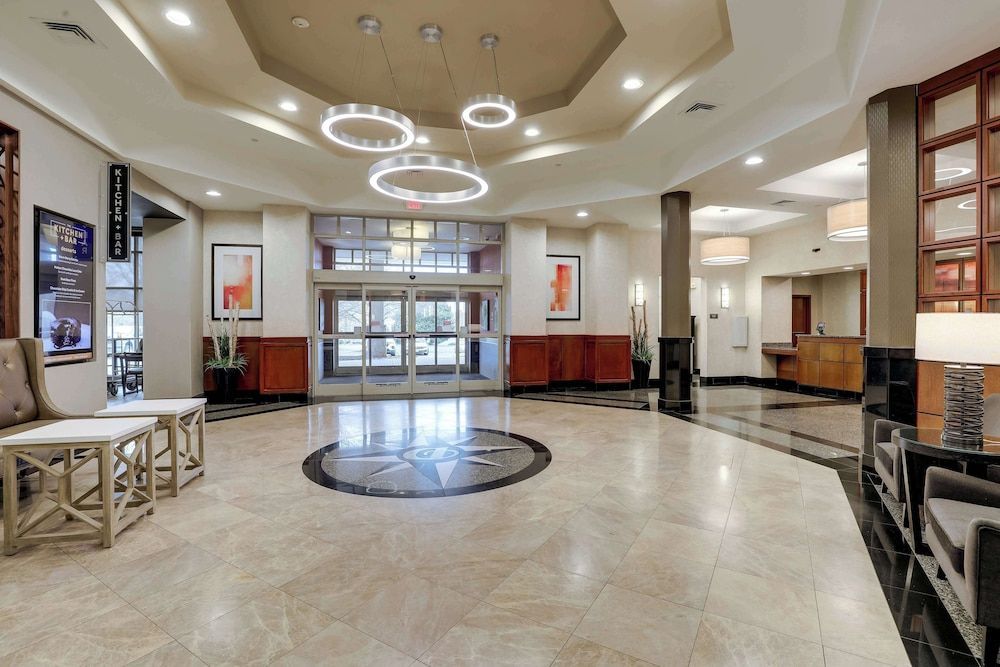 Drury Inn & Suites Charlotte Northlake 2
