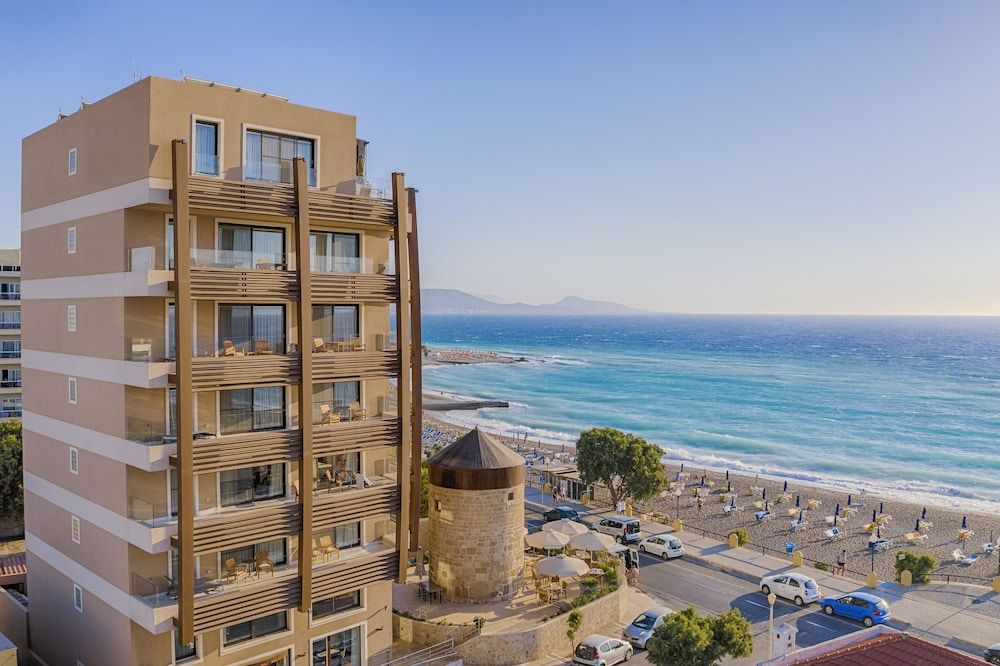 Bellevue On The Beach Suites 1