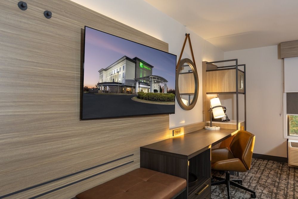 Holiday Inn ANDERSON by IHG 1