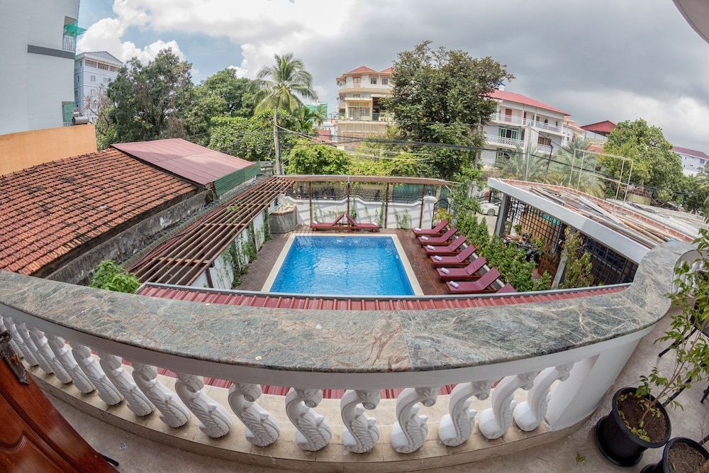 Poolside Villa 1