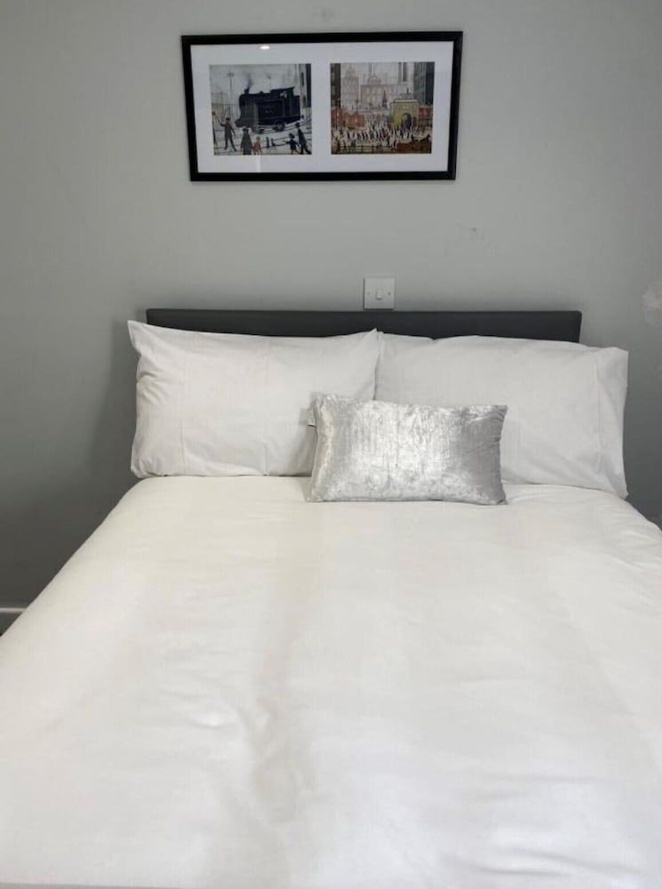 Brownlows Inn Rooms 2