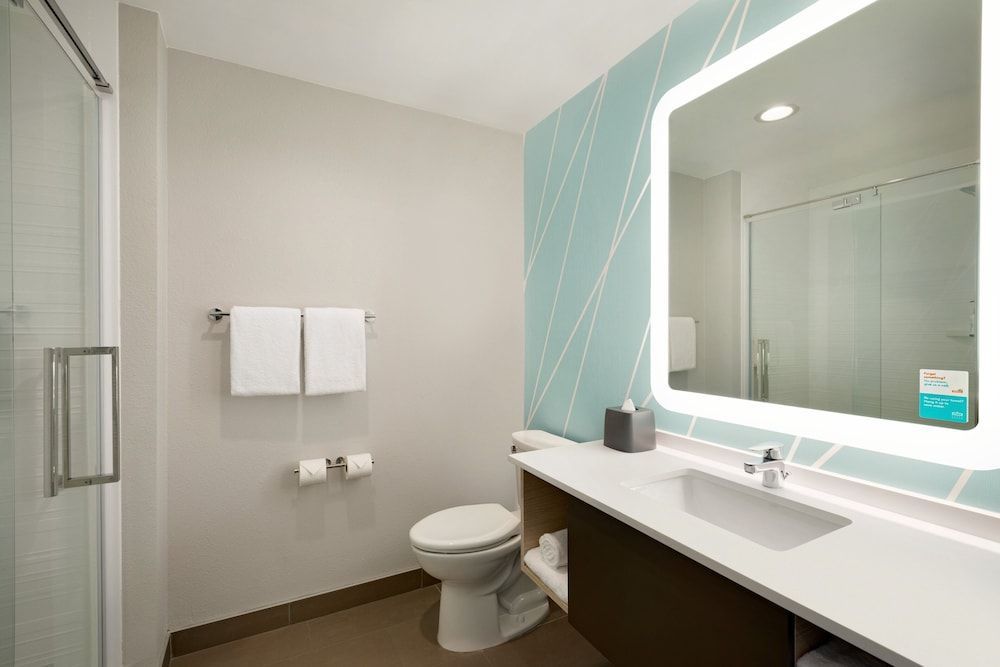 avid hotel BENTONVILLE - ROGERS by IHG 2