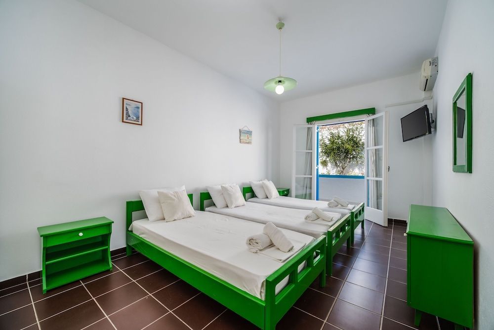 Ancient Thera Apartments 2