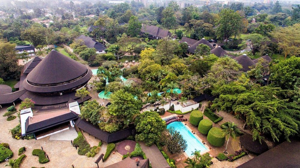 Safari Park Hotel 1