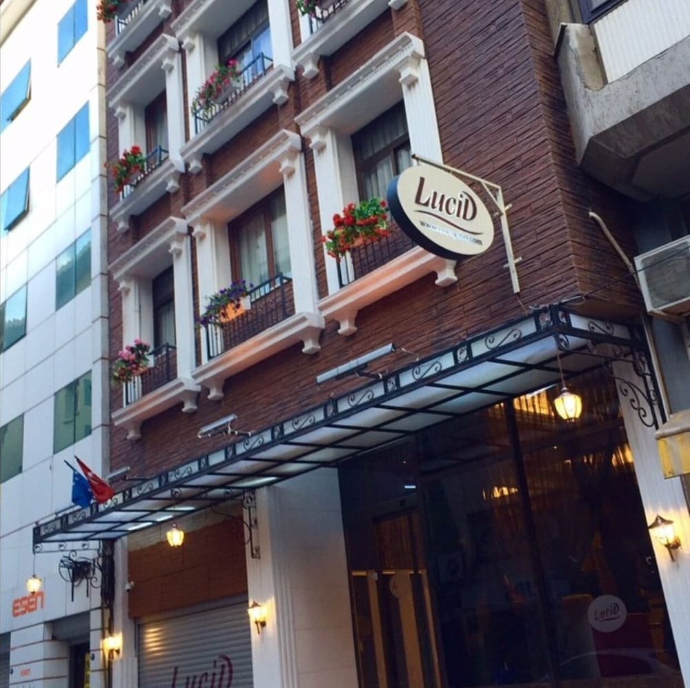 Lucid Otel 1