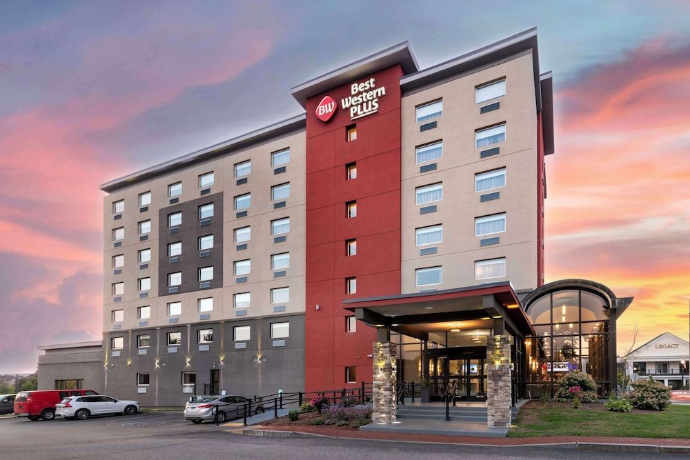 Best Western Plus Landmark Inn 1