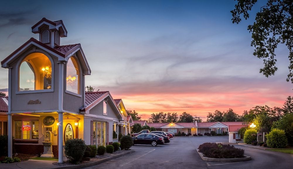 Village Haven Inn & Extended Stay 1
