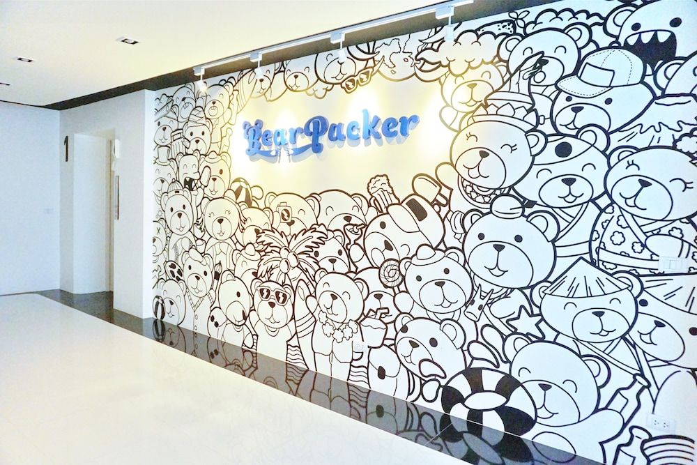 BearPacker Patong Hostel 2