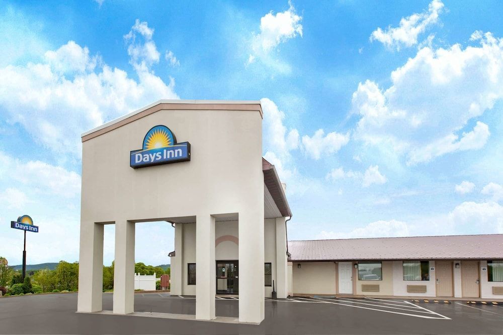 Days Inn by Wyndham Grantville 1