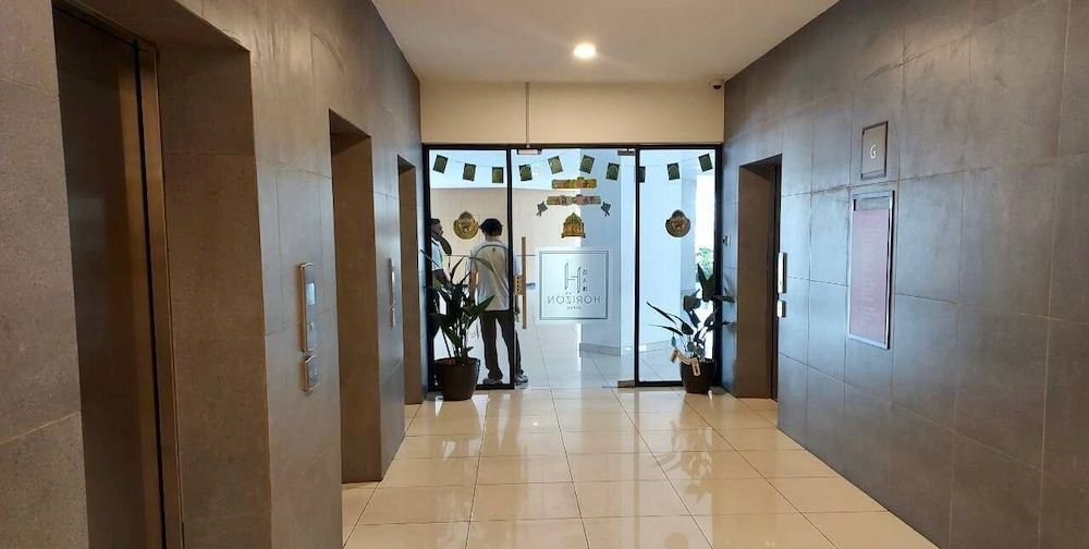Skyline Suites l The Horizon Ipoh by Grab A Stay l 1-8pax 2