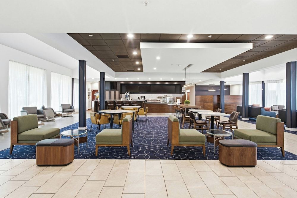 Courtyard by Marriott Columbus 1