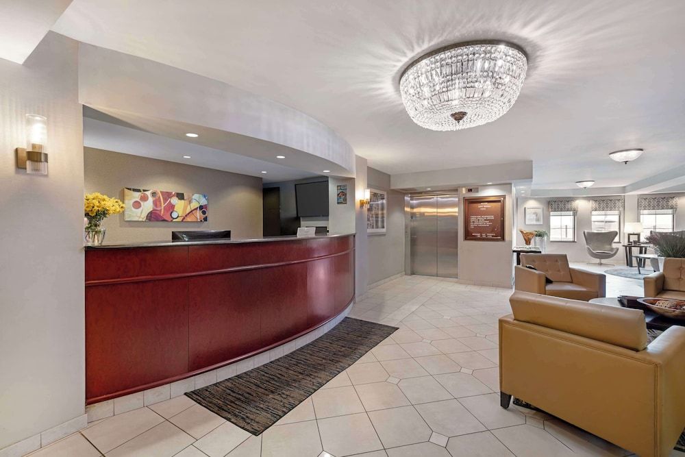 Best Western On The Avenue 1