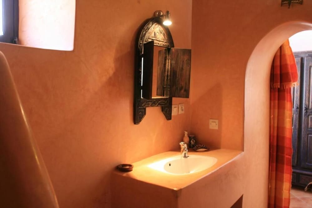 Eucalyptus Ethnic Hotel & spa 2