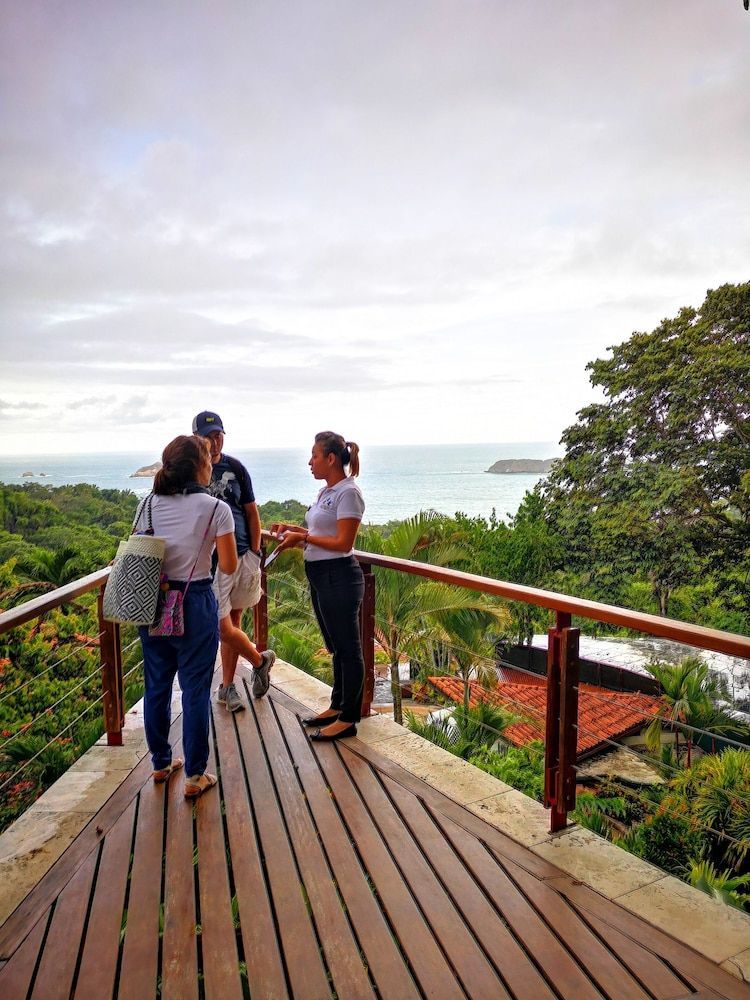 Si Como No Resort & Wildlife Refuge 2
