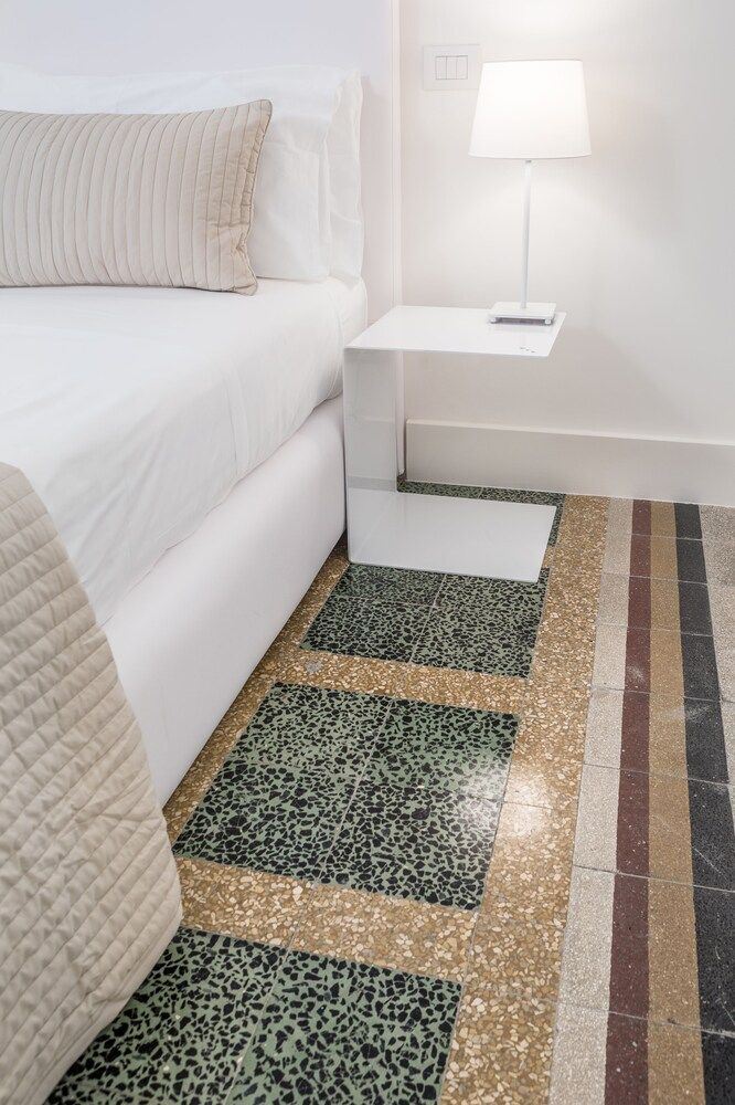 Home Boutique Luxury & Design 2