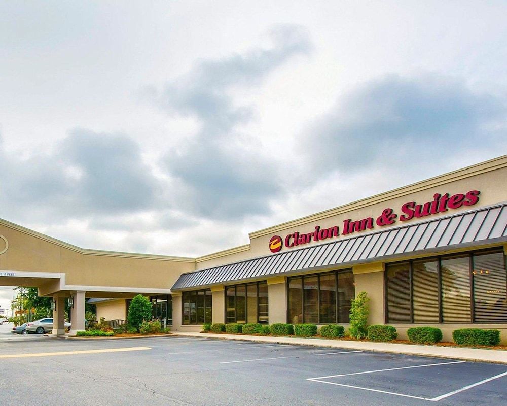 Clarion Inn & Suites Dothan South 1