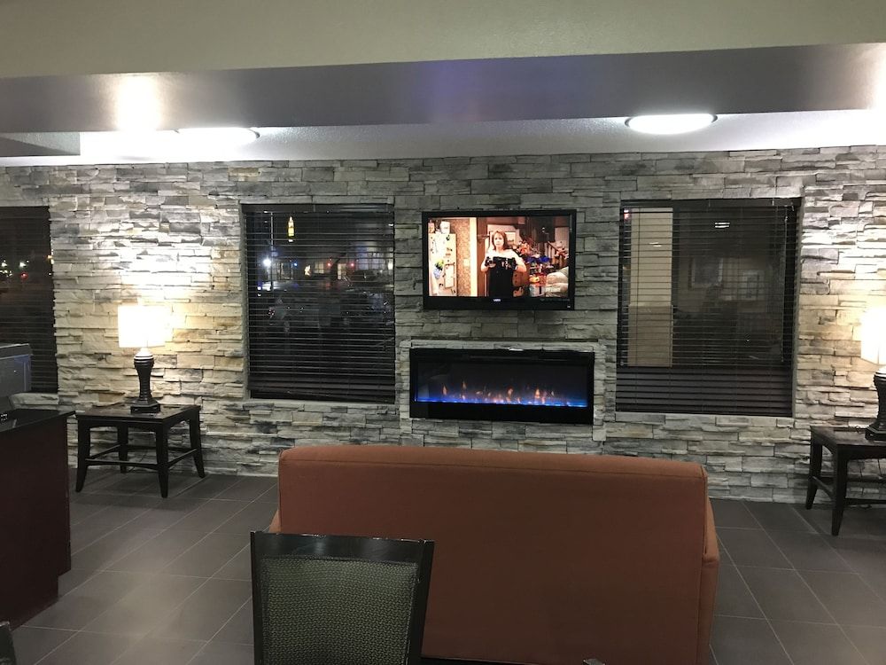 Holiday Inn Express LONDON-I-70 by IHG 1