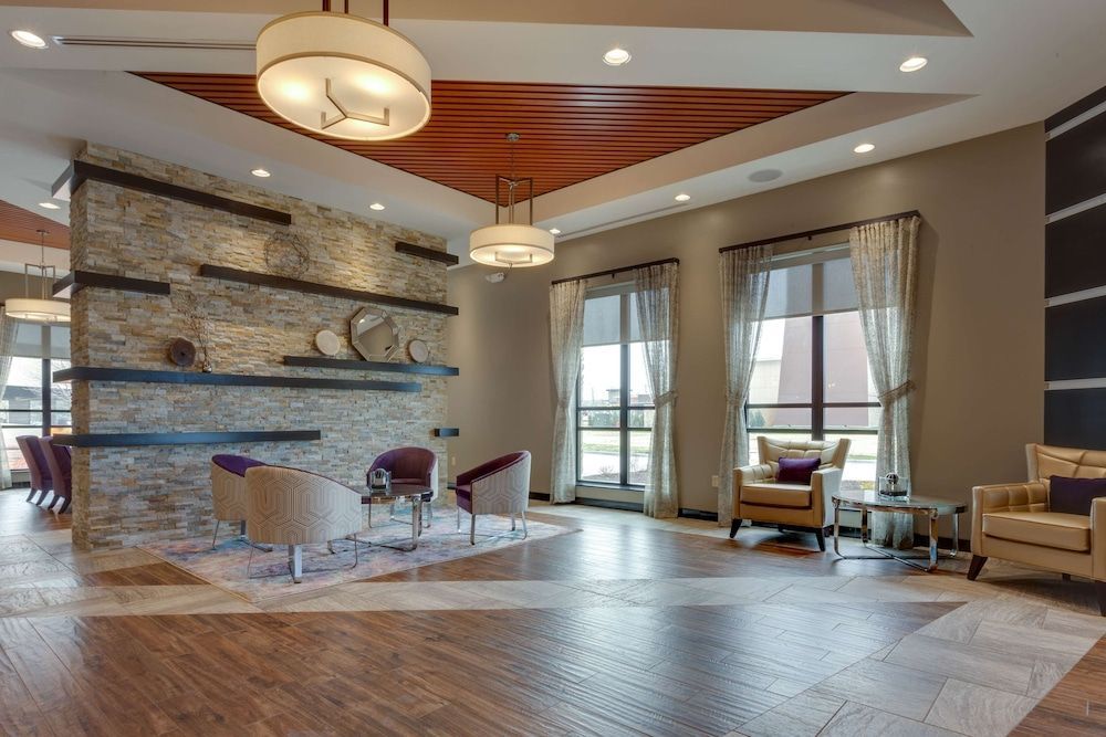 Drury Inn & Suites Overland Park 2