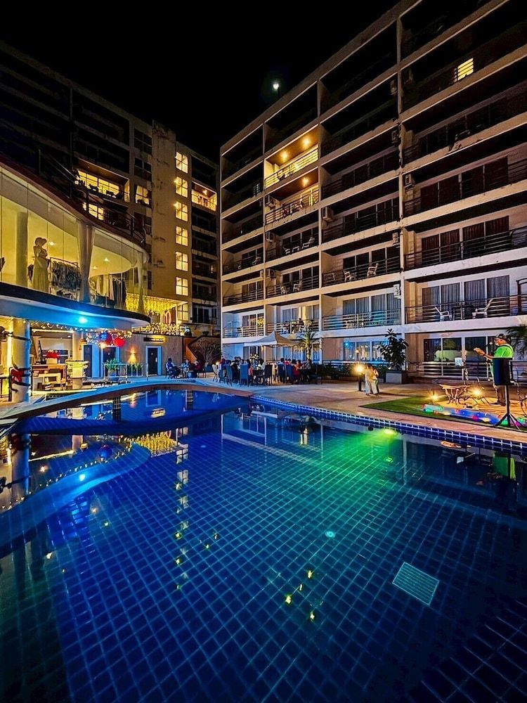 Wazza's Patong Apartment, Smart TV and Fast Wi-Fi 1